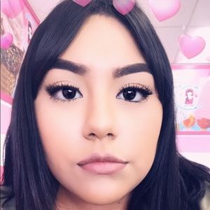 Meet your Posher, Isabel